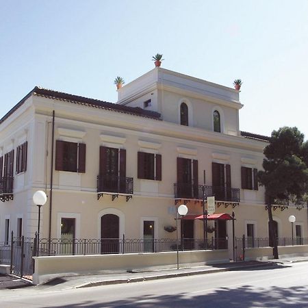 Hotel Claila Francavilla Al Mare Exterior foto